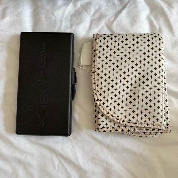 Petunia Pickle Bottom Meta Backpack - Picture 2 of 9